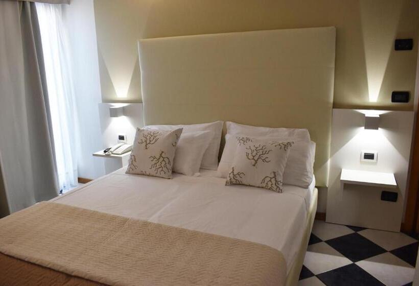 스탠다드 발코니 룸, El Salvador Frontemare Piscina Riscaldata