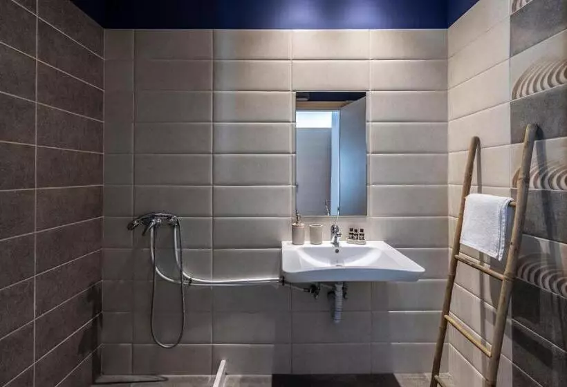 اتاق سوپریور برای معلولان, Kontes Comfort