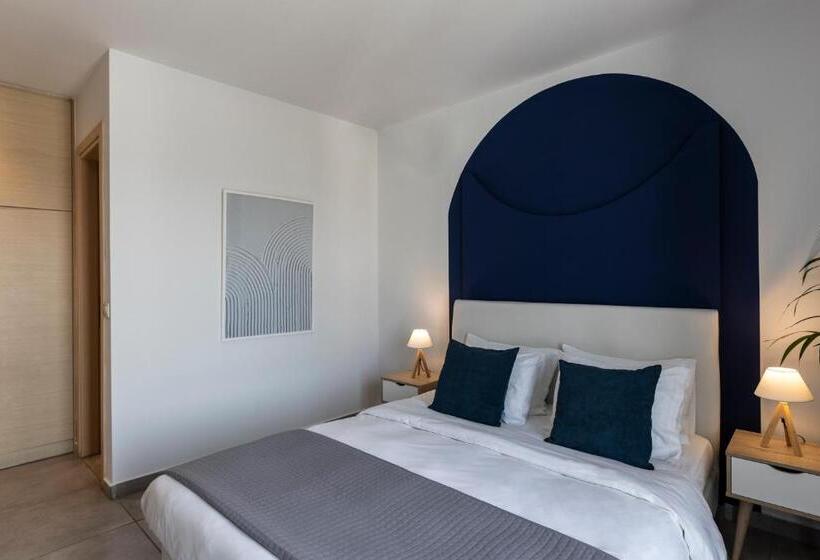 オーシャンビューデラックスルーム, Kontes Comfort