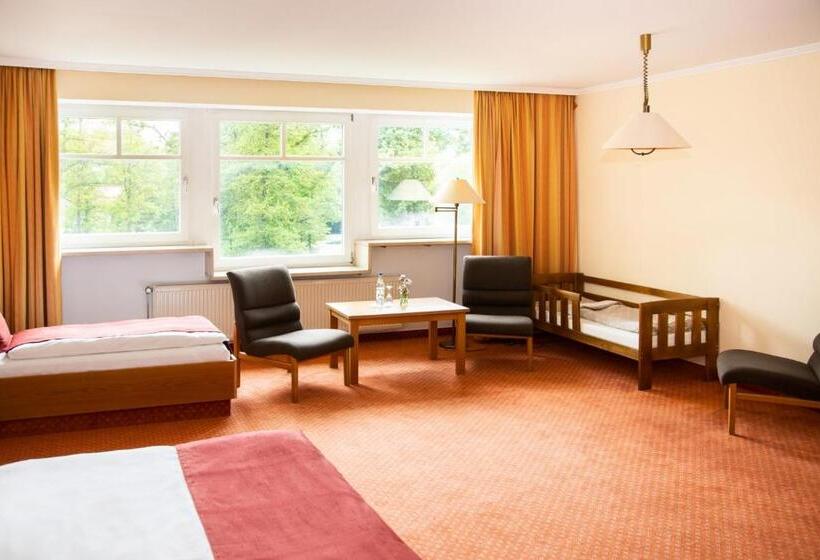 家庭间, Landschloss Ernestgrün