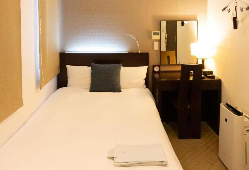 带双人床的基本房间, Massimo Mishima