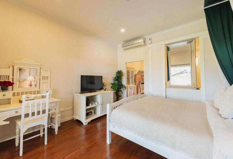 Номер Deluxe, Rosario Oasis Resort   Sha Plus