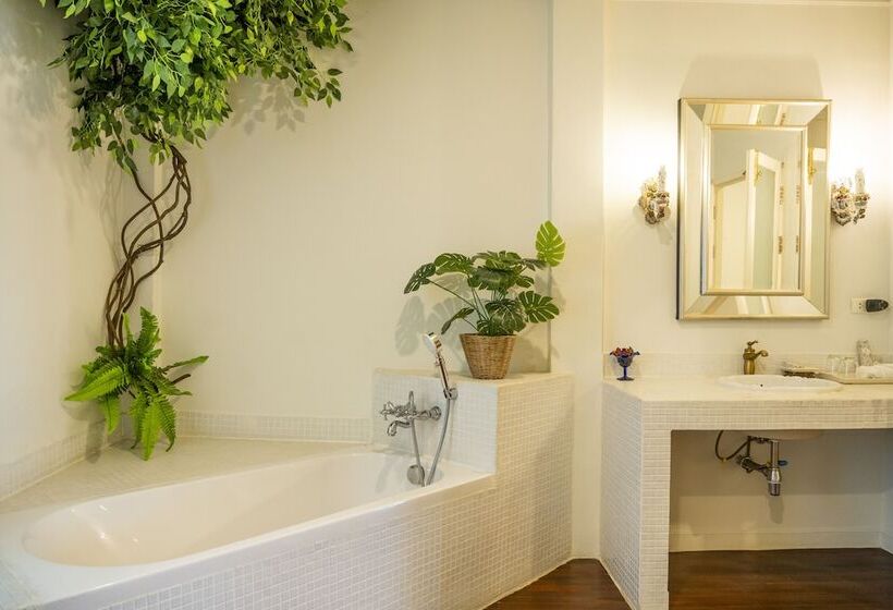 Номер Deluxe, Rosario Oasis Resort   Sha Plus