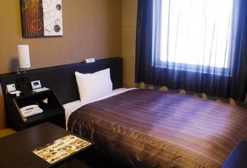 Comfort Yhden Hengen Huone, Route Inn Hamamatsu Dealer Dori