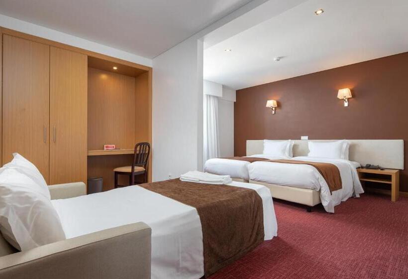 غرفة قياسية ثلاثية, Sao Luis