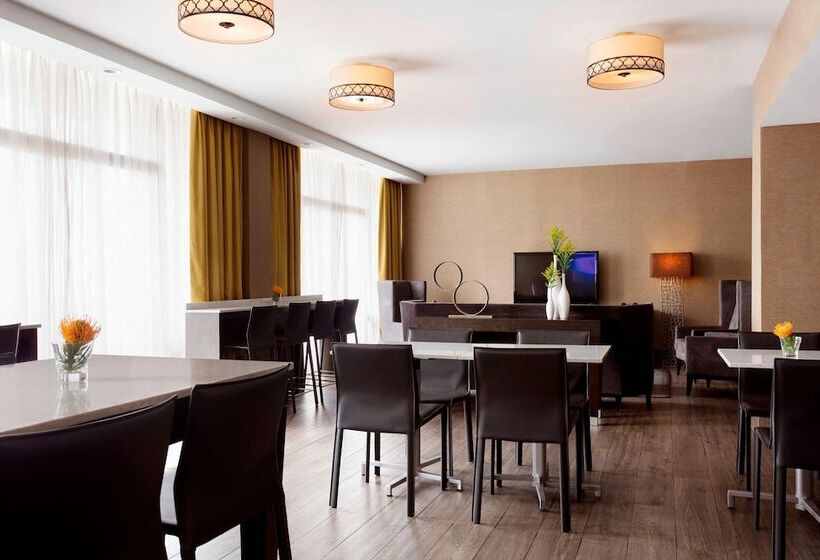 주니어 스위트, Sheraton Charlotte