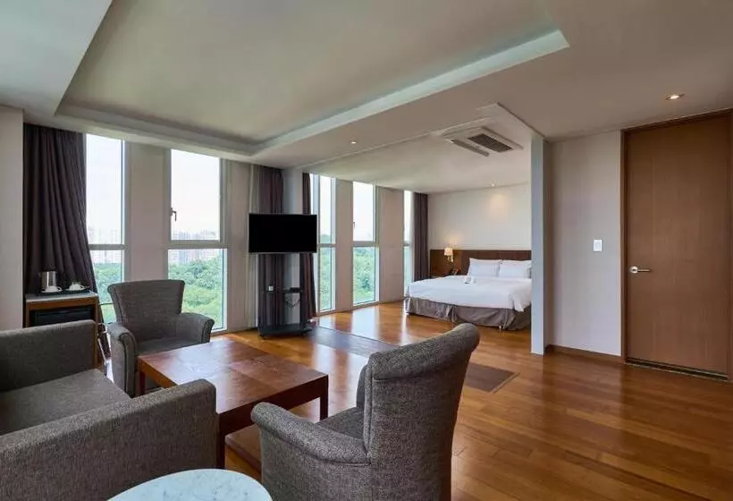 Junior Suite, Square Ansan