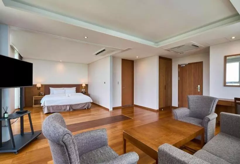 Junior Suite, Square Ansan