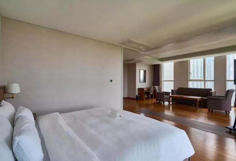 Junior Suite, Square Ansan