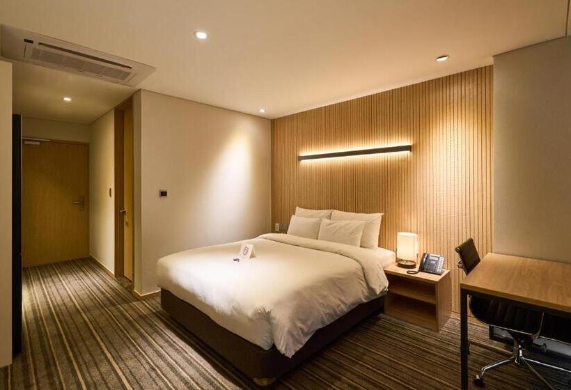 חדר סטנדרט, Square Ansan