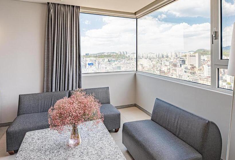 Suíte Real, The Designers Hongdae