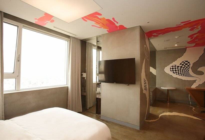 Suíte Real, The Designers Hongdae