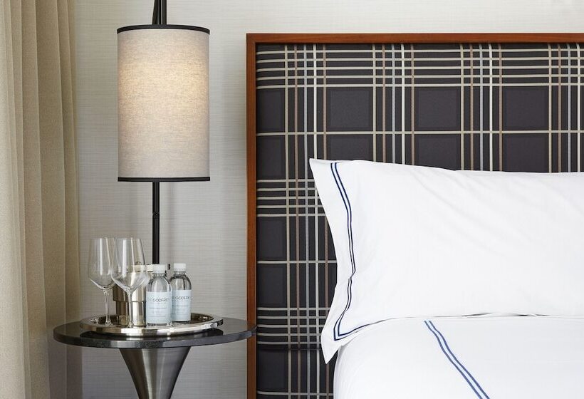 이그제큐티브 룸, The Godfrey Hotel Boston