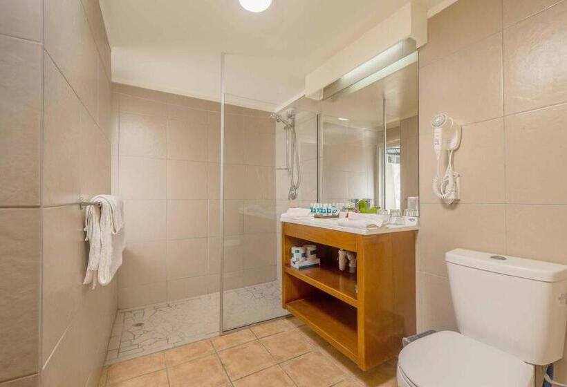 جناح ديلوكس, The Rarotongan Beach Resort & Lagoonarium