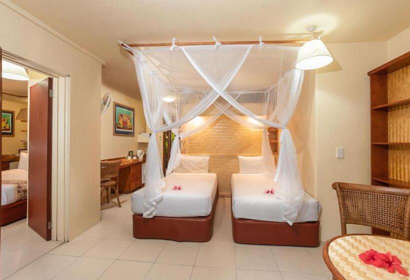 جناح عائلي, The Rarotongan Beach Resort & Lagoonarium