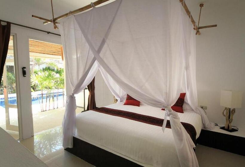 스탠다드 방갈로, The White Cottage