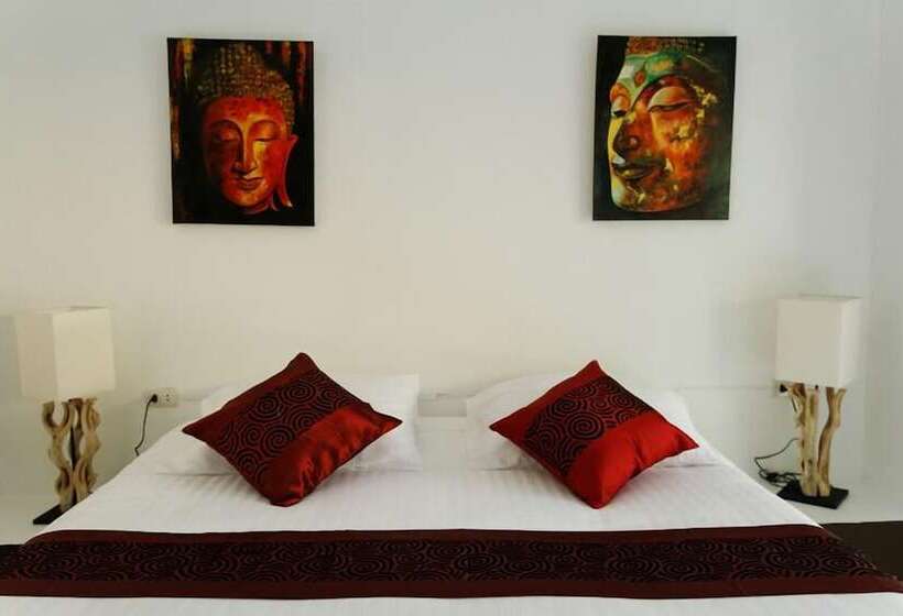 디럭스 방갈로, The White Cottage