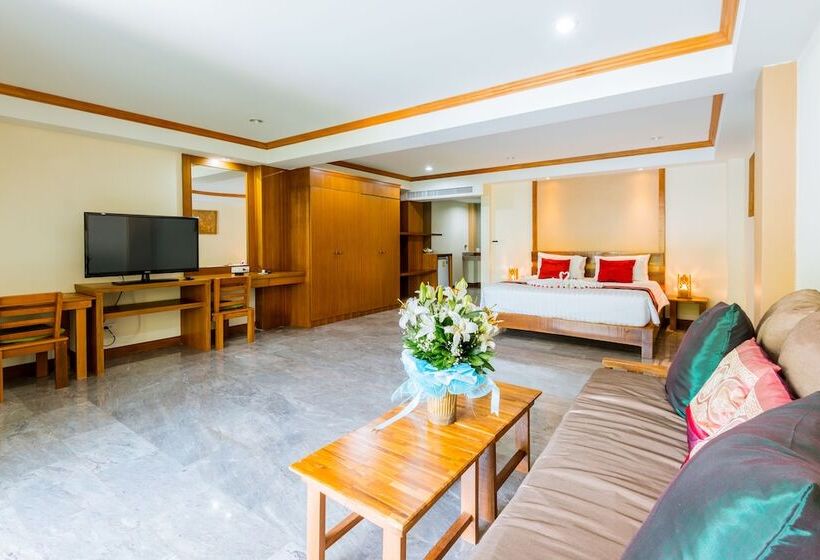 חדר דלוקס, The Windmill Phuket