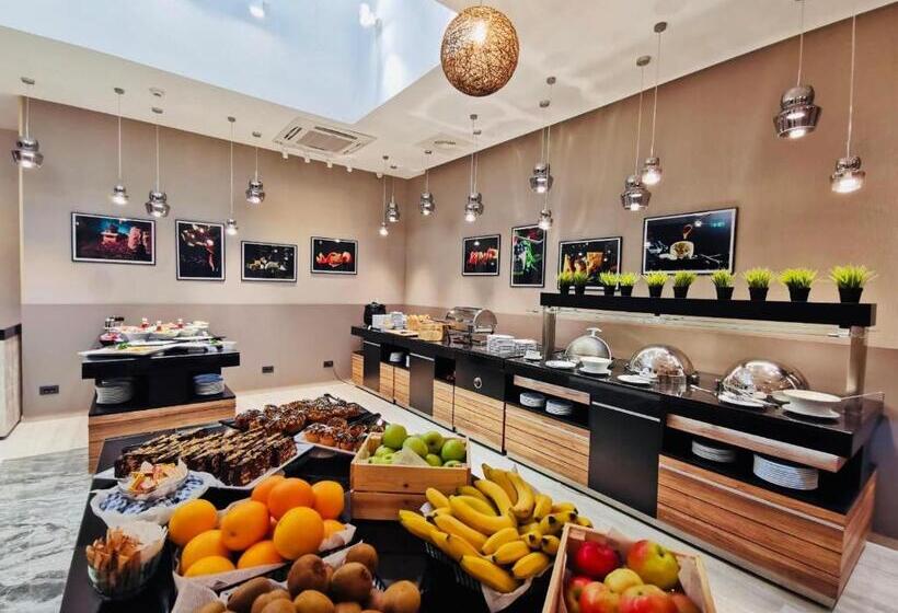 Люкс с Балконом, Sky Blue Hotel & Spa