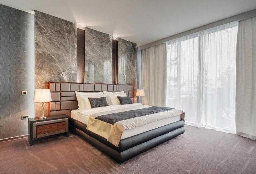 Люкс с Балконом, Sky Blue Hotel & Spa