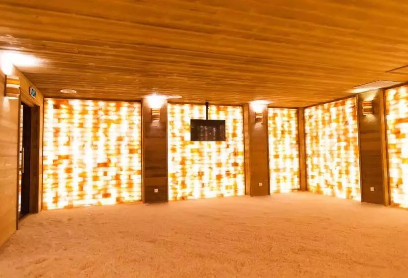 キングサイズベッドのデラックスルーム, Sky Blue Hotel & Spa