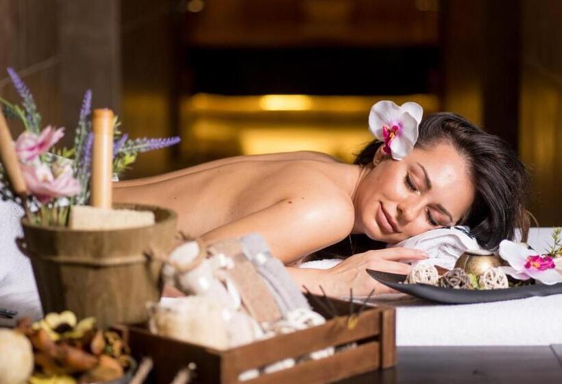 Номер Deluxe Кровать Кинг, Sky Blue Hotel & Spa