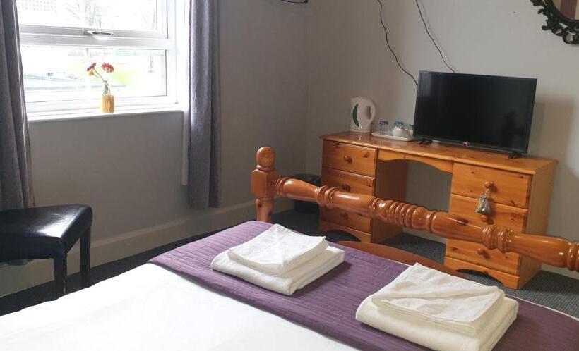 Номер Стандарт, The Custom House Hotel