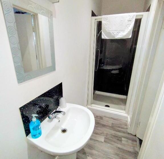 Номер Стандарт, The Custom House Hotel