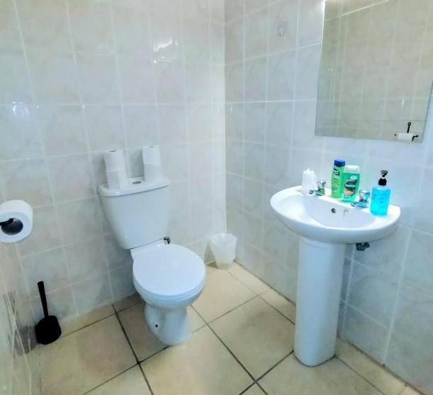 Семейный Номер, The Custom House Hotel