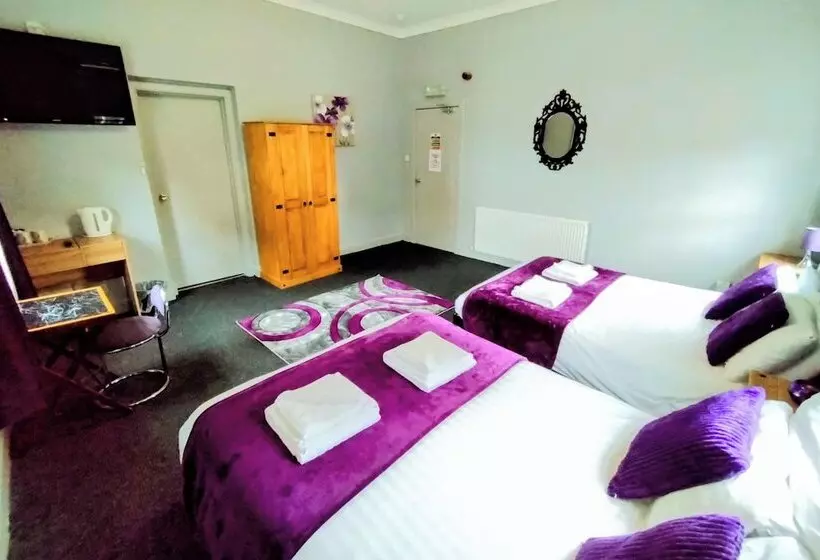 Perhehuone, The Custom House Hotel