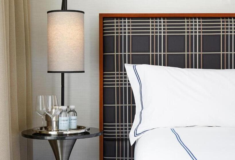 스탠다드 룸, The Godfrey Hotel Boston