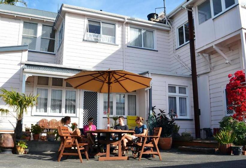 חדר משפחתי חדר אמבטיה משותף, Braemar House B&b And Yha Hostel