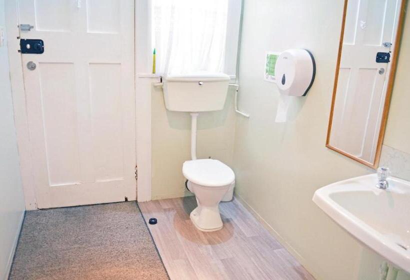 חדר אקונומי, Braemar House B&b And Yha Hostel