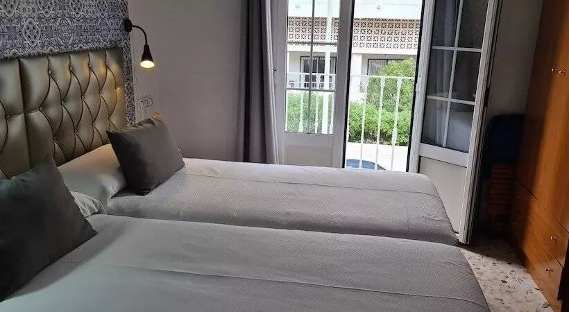 スタンダードスタジオ, Candisol Cozy Inns