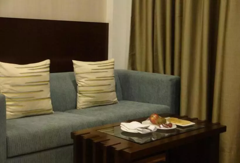 Club-huone, Fortune Park Orange, Sidhrawali Member Itc S Hotel Group