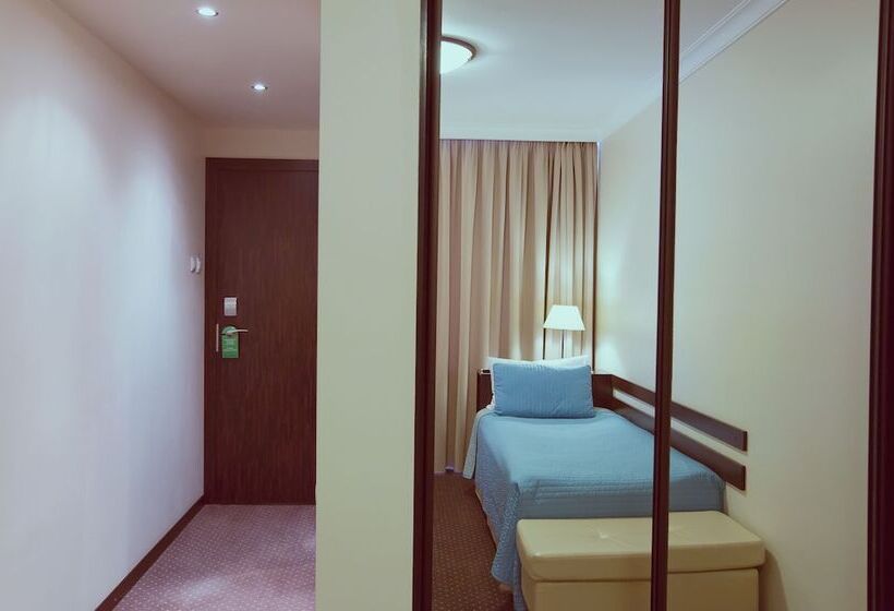 חדר סטנדרט יחיד, Bardin