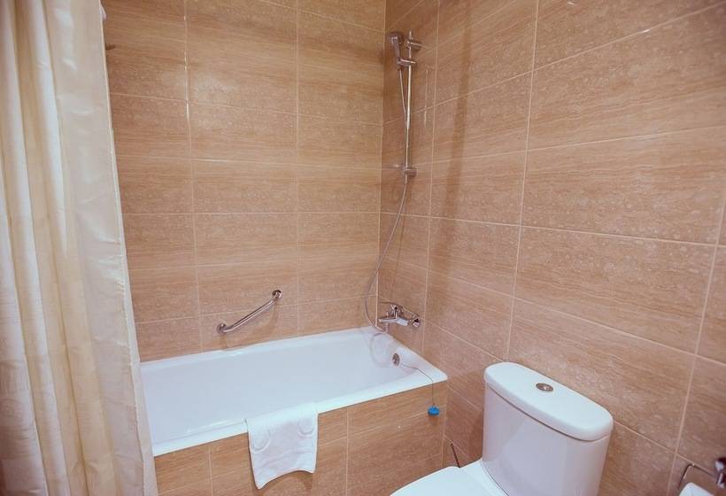 חדר סופריור יחיד, Bardin