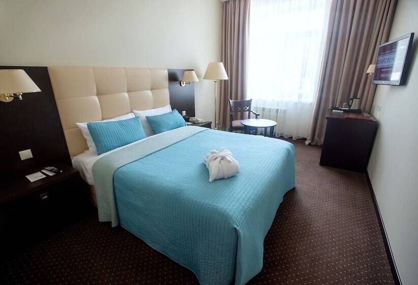 חדר סופריור יחיד, Bardin