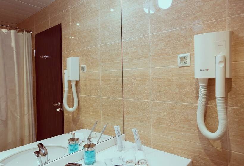 חדר סופריור, Bardin