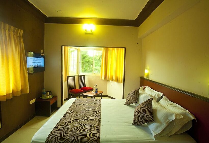 חדר דלוקס, Chandrageet