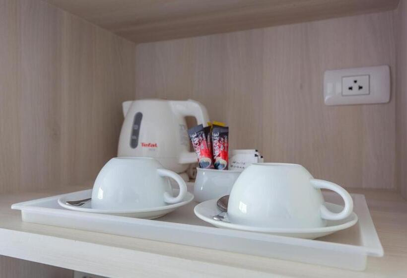 スーペリアールーム, Coral Inn