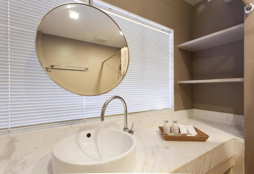 スーペリアールーム, Coral Inn