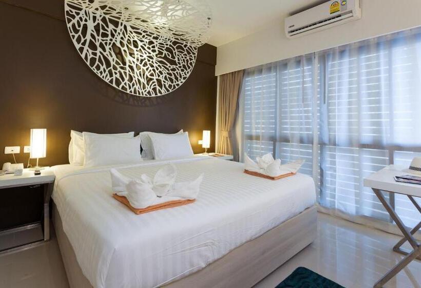 スーペリアールーム, Coral Inn