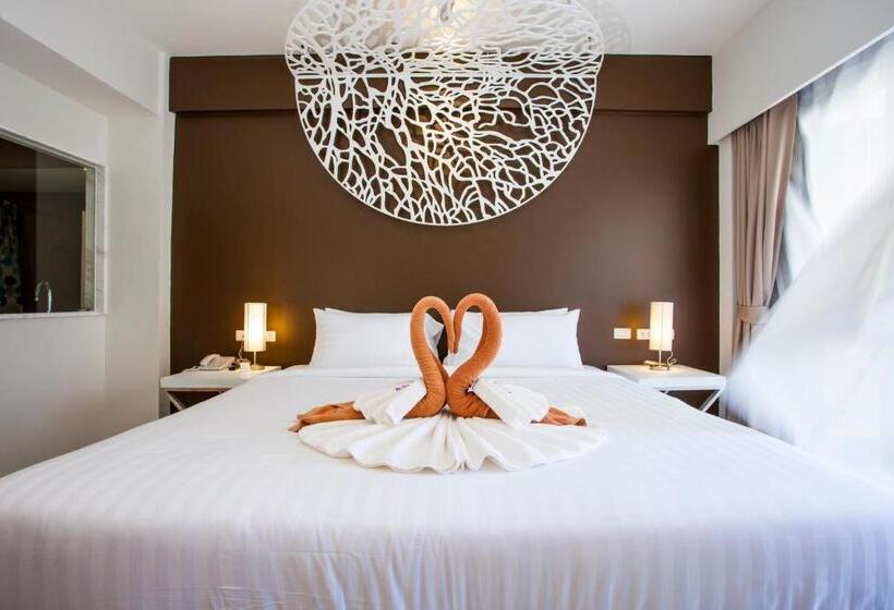 수피리어 룸, Coral Inn