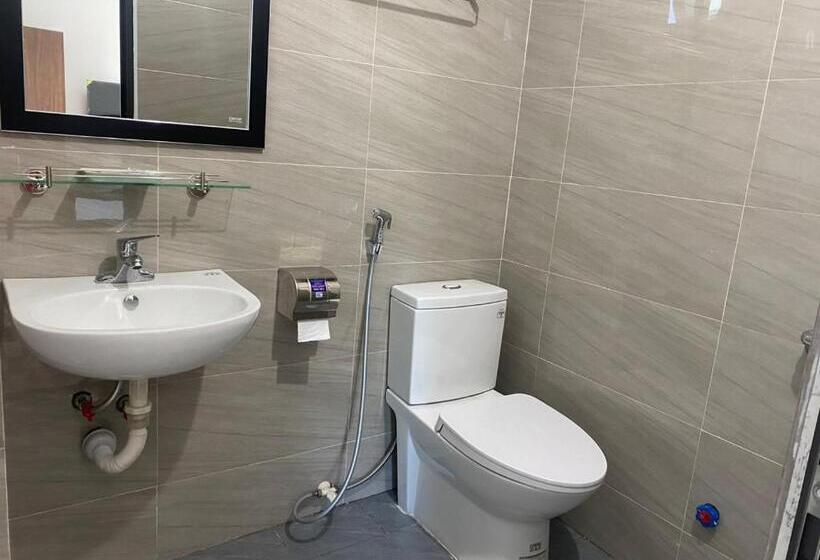 اتاق خانوادگی, Family Transit