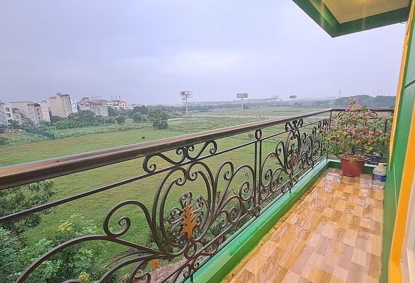 اتاق استاندارد, Family Transit