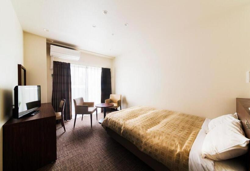 اتاق عادی, Kansai Airport First