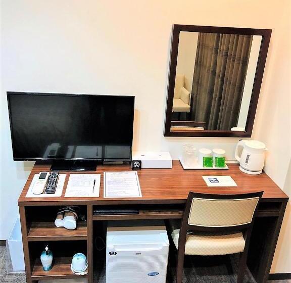 اتاق عادی, Kansai Airport First