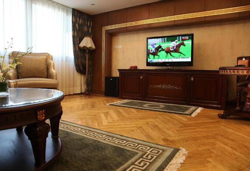 سوییت, Helnan Landmark