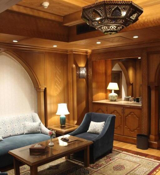 سوییت خانوادگی, Helnan Landmark